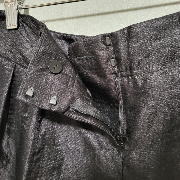 Express Black Cuffed Pleated Dress Shorts - Picture 6 of 9